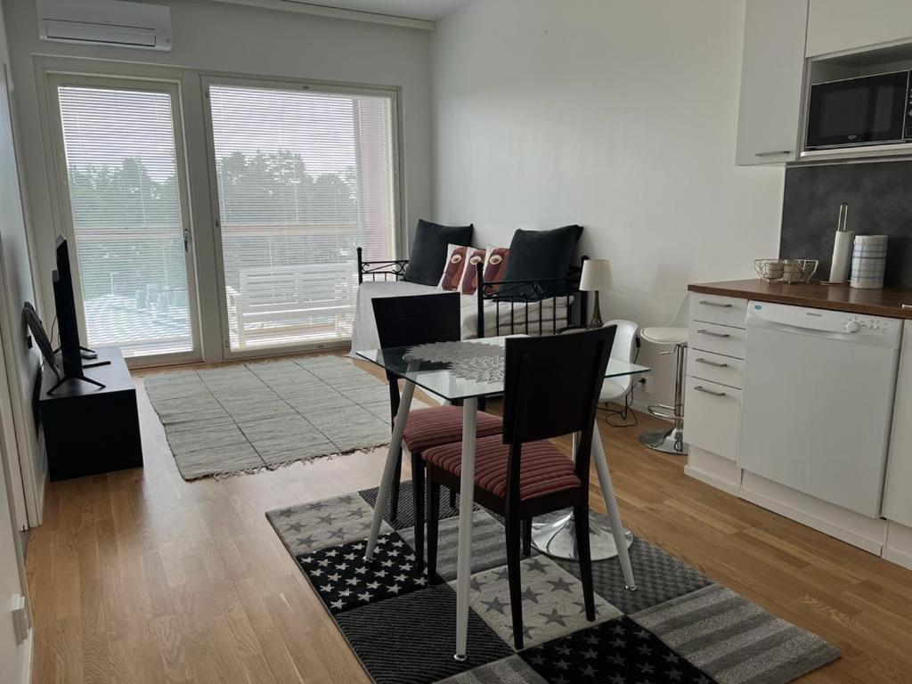 Modern Apartment Nearby Airport 2 Vantaa Luaran gambar